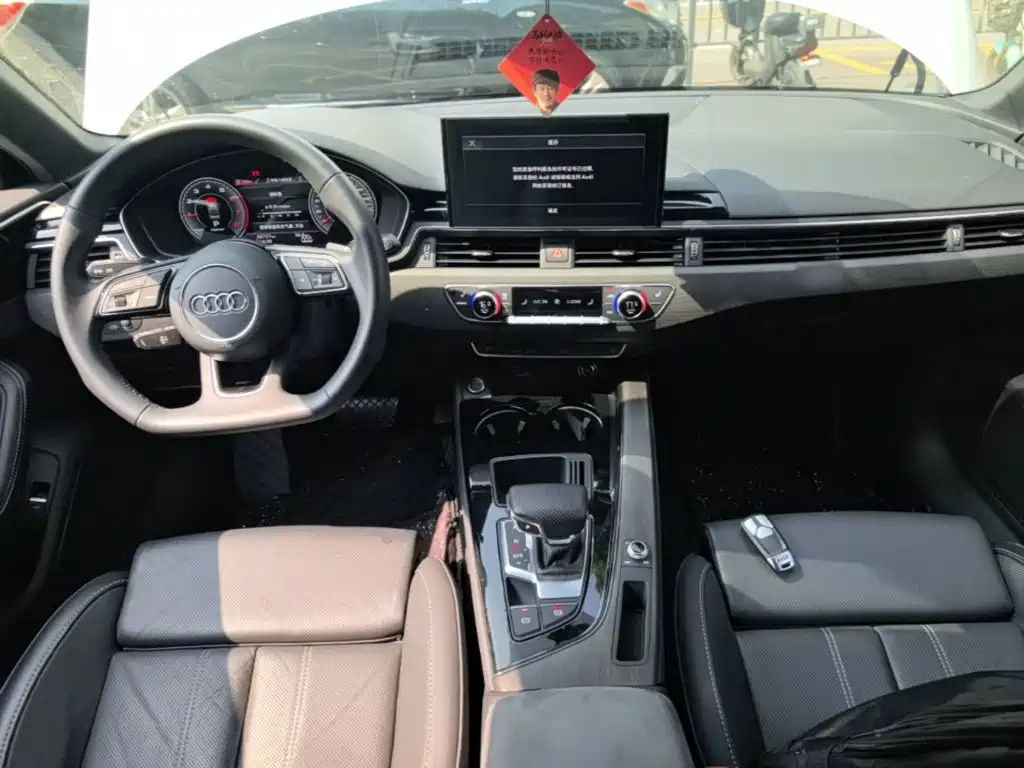 Audi A4L — миниатюра 10