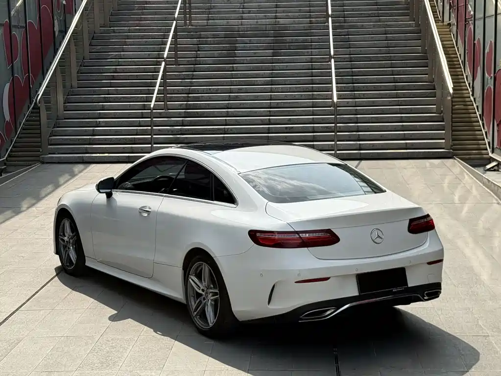 Mercedes-Benz E-Class (Import) — миниатюра 15