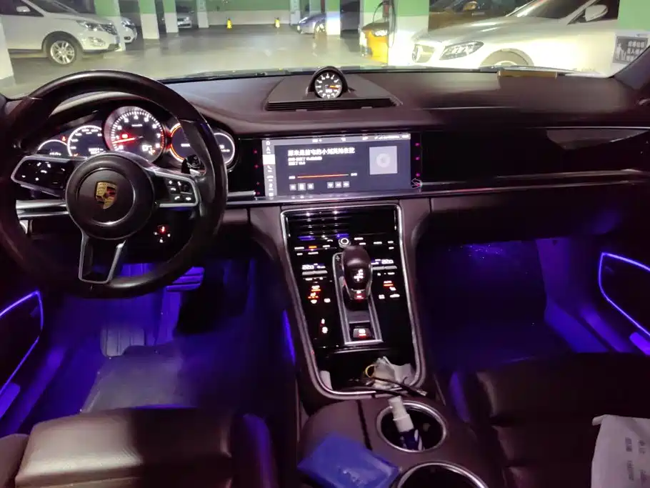 Porsche Panamera — миниатюра 12