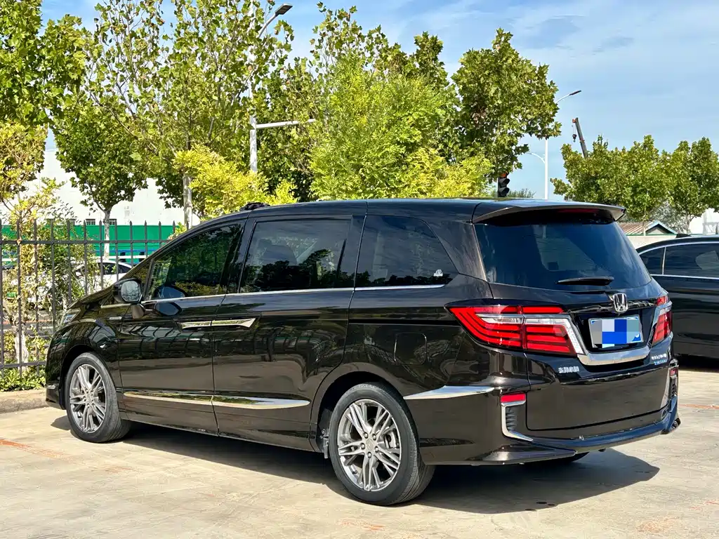 Honda Elysion — миниатюра 15