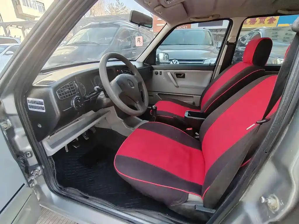 Volkswagen Jetta 1.6L Commemorative Edition, фото 9
