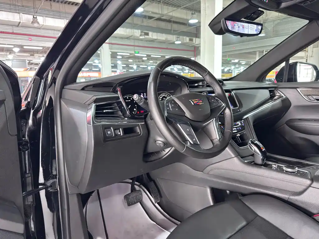 Cadillac XT5 — миниатюра 12