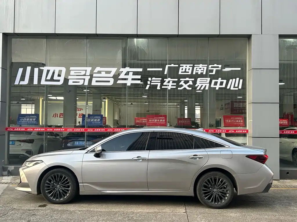 Toyota Avalon — миниатюра 3