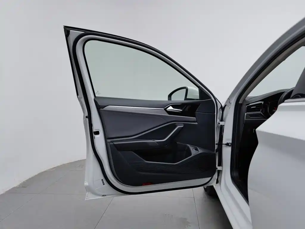 Volkswagen Sagitar — миниатюра 8