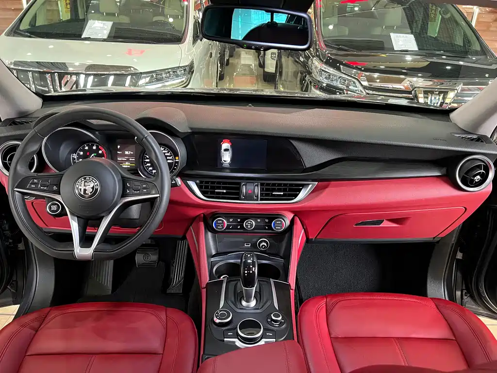 Alfa Romeo Stelvio — миниатюра 16