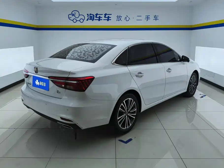 Roewe i6 Classic — миниатюра 3