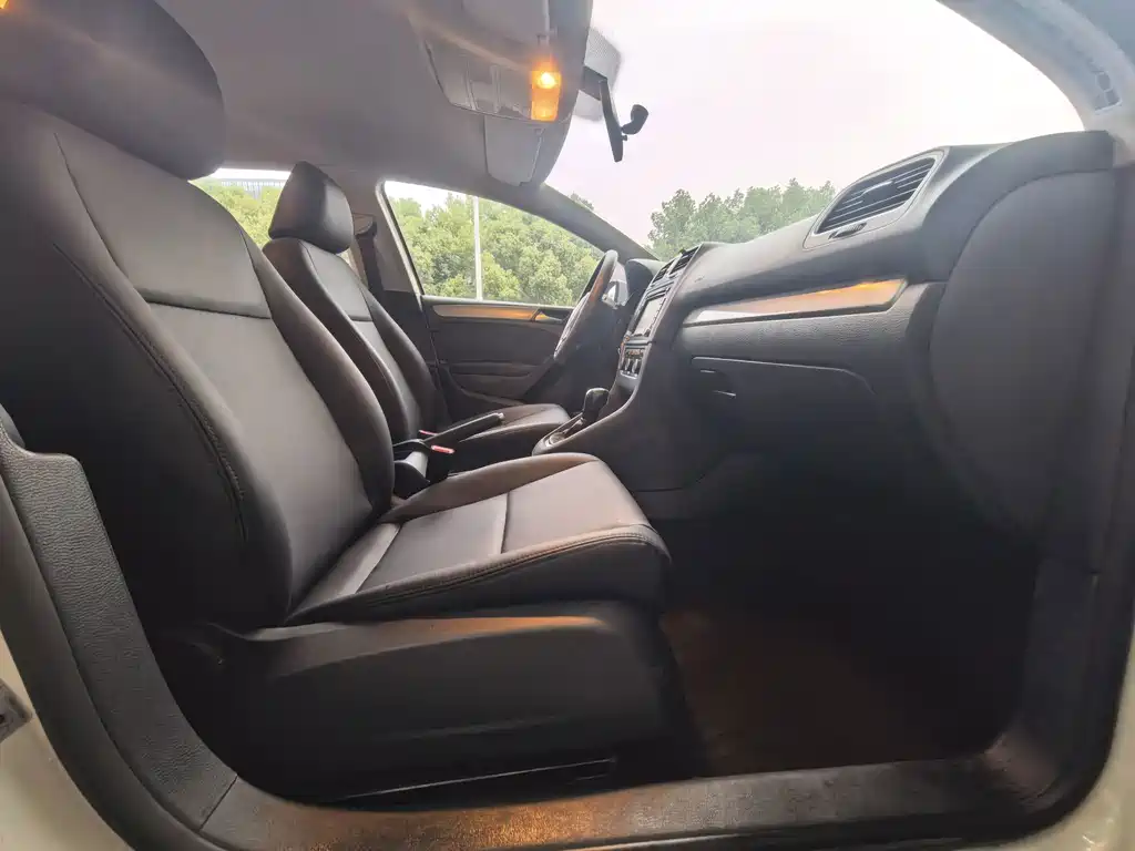 Volkswagen Golf — миниатюра 3