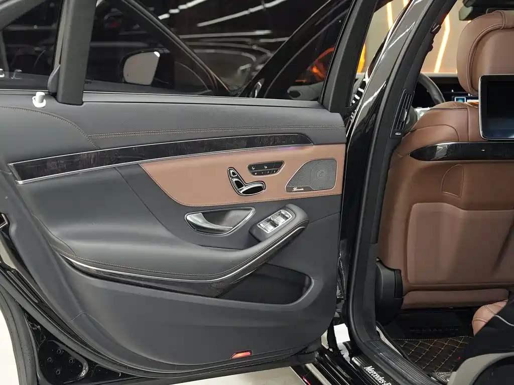 Mercedes-Benz S-Class — миниатюра 15