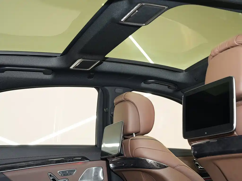 Mercedes-Benz S-Class — миниатюра 18