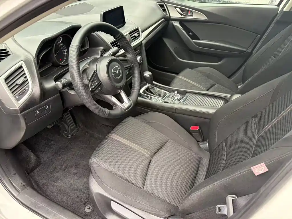 Mazda 3 Axela — миниатюра 7