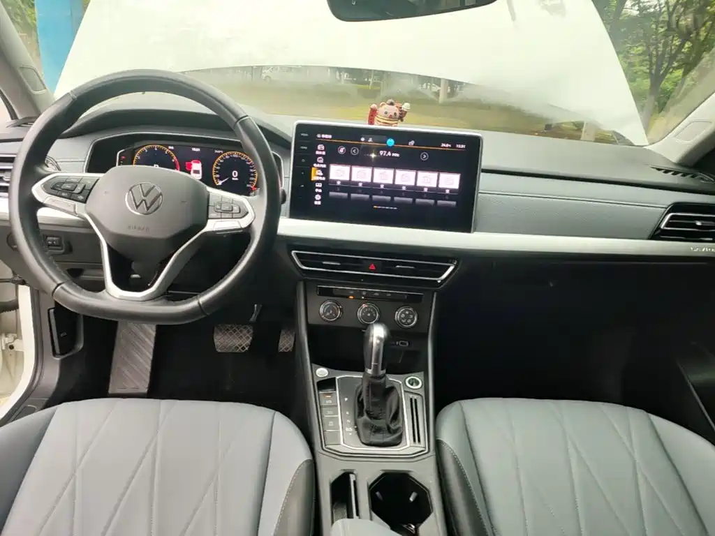 Volkswagen Lavida — миниатюра 10