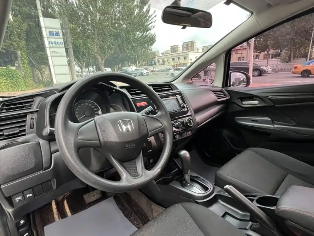 Honda Fit — миниатюра 19