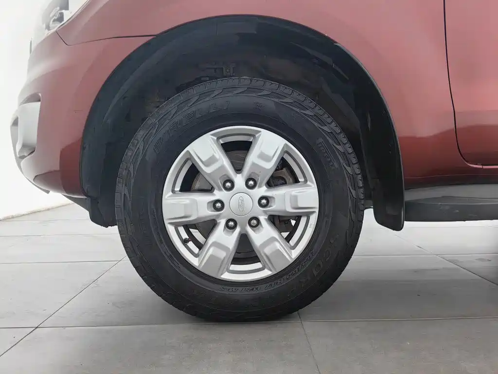 Ford Everest — миниатюра 17