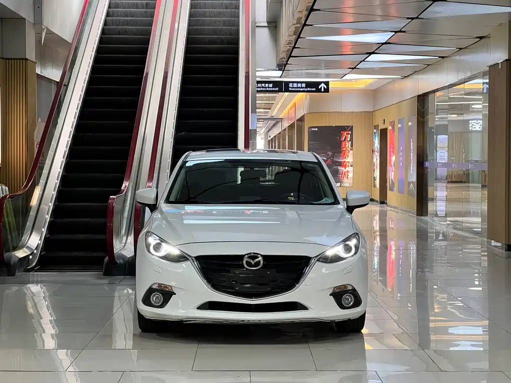 Mazda 3 Axela — миниатюра 2
