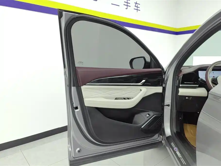 Geely Monjaro L 2024 2.0TD AT