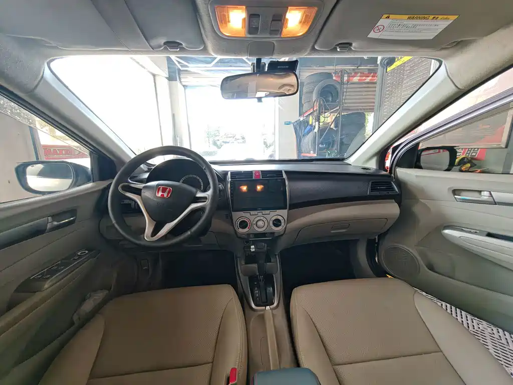 Honda City Classic — миниатюра 5
