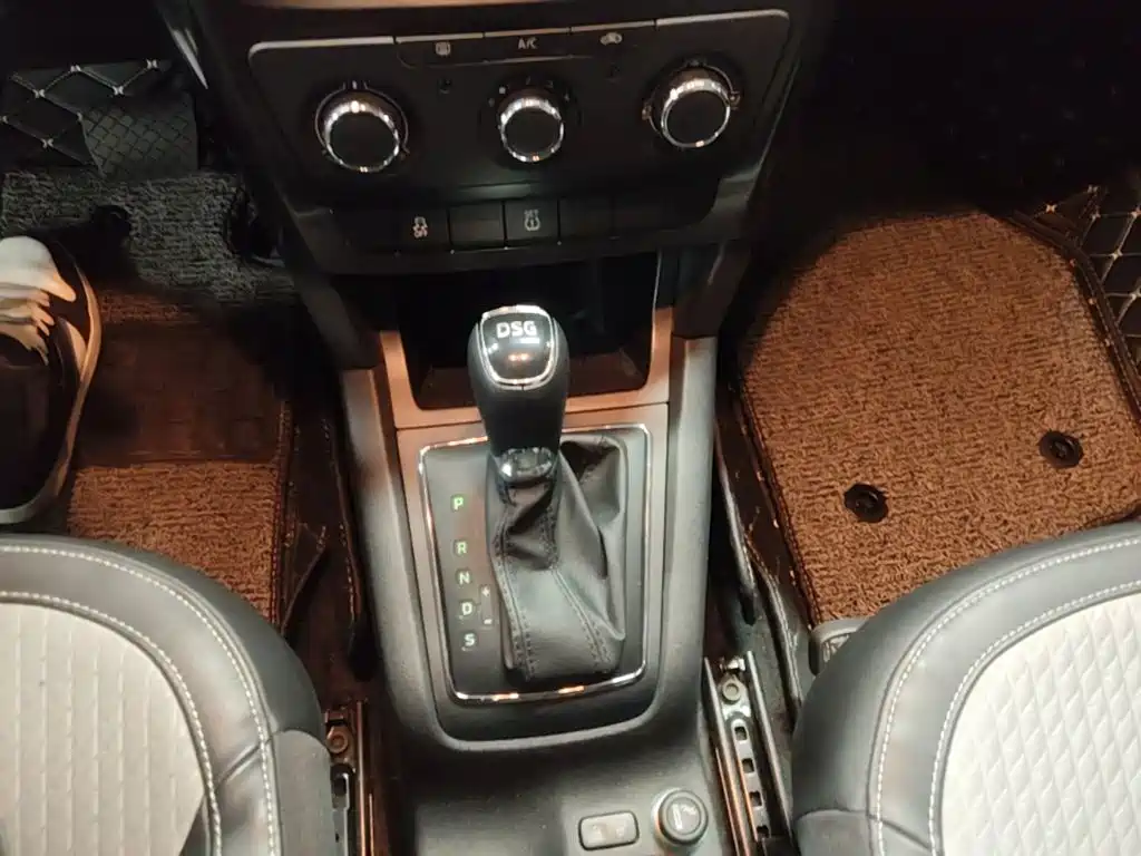 Skoda Yeti — миниатюра 14
