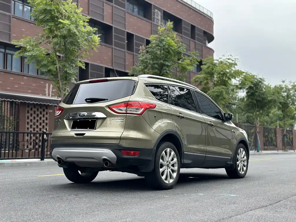 Ford Kuga — миниатюра 4