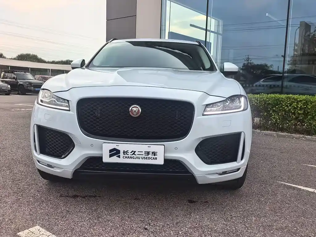 Jaguar F-PACE — миниатюра 2