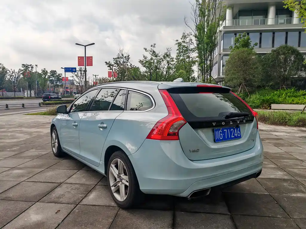 Volvo V60 — миниатюра 4
