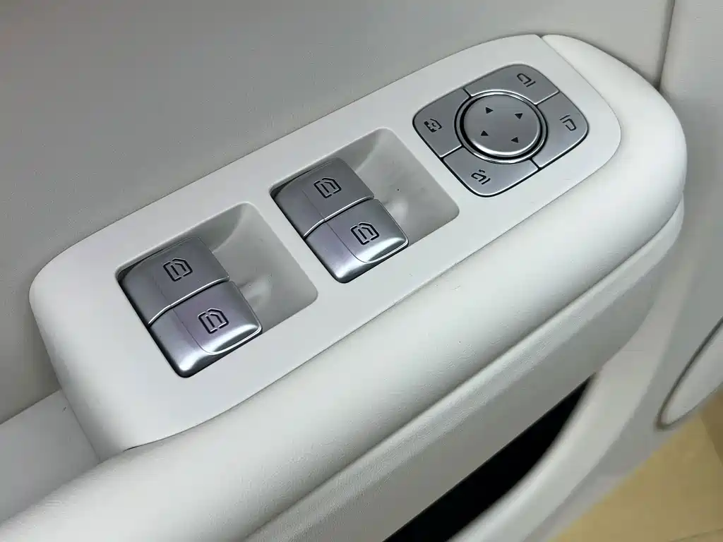 Li Auto Li L7 — миниатюра 11