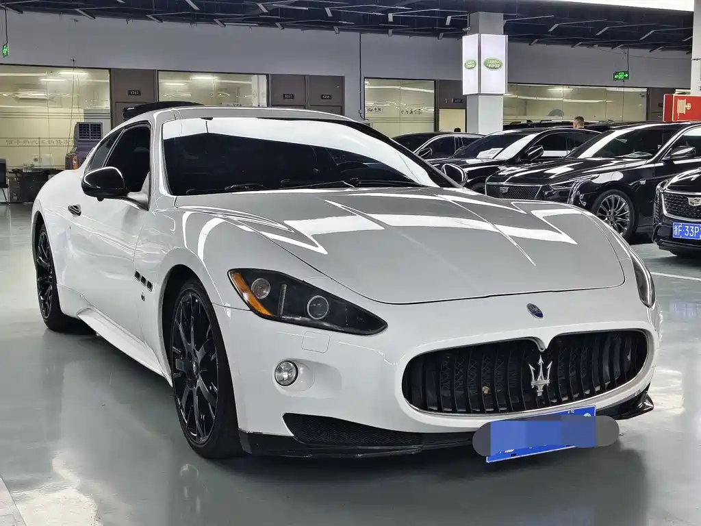 Maserati GranTurismo — миниатюра 3