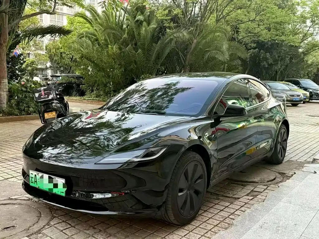 Tesla Model 3 2026