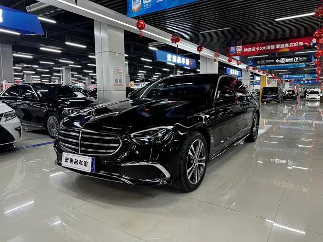 MERCEDES-BENZ E CLASS