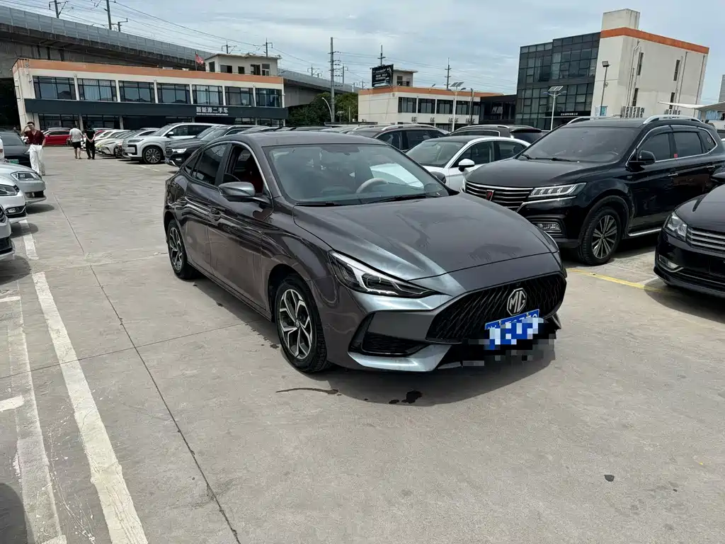 MG MG5 180DVVT CVT Youth Luxury Edition, фото 3