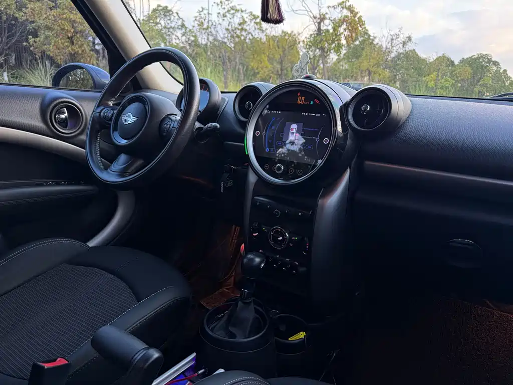 MINI Mini Countryman — миниатюра 11