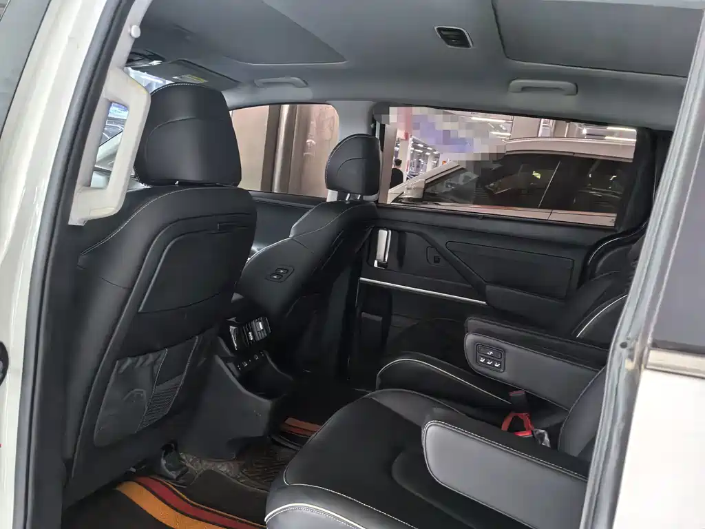 Hyundai Custo — миниатюра 8