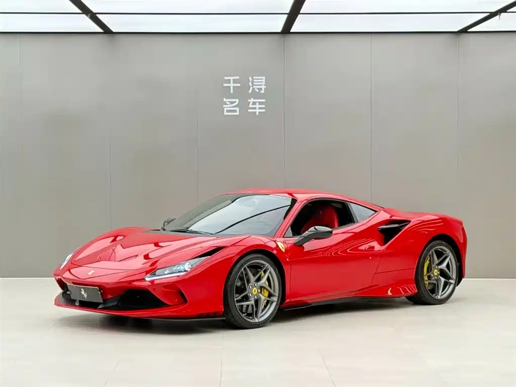 Ferrari F8 2022