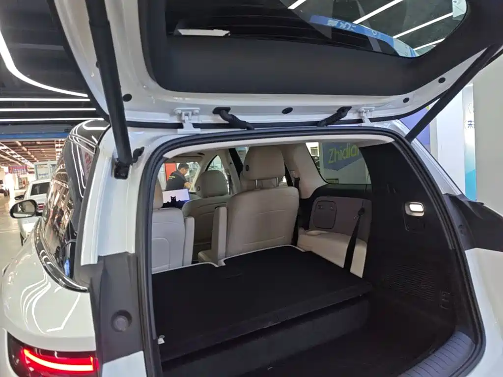 Li Auto Li i8 — миниатюра 19