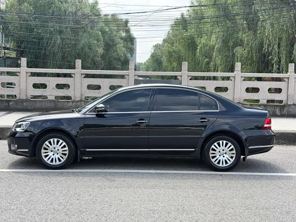 Volkswagen Passat Lingyu — миниатюра 3