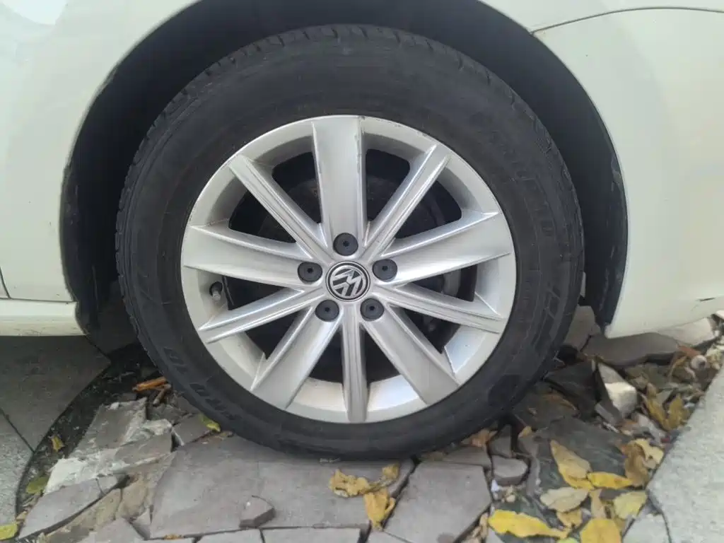 Volkswagen Polo — миниатюра 8