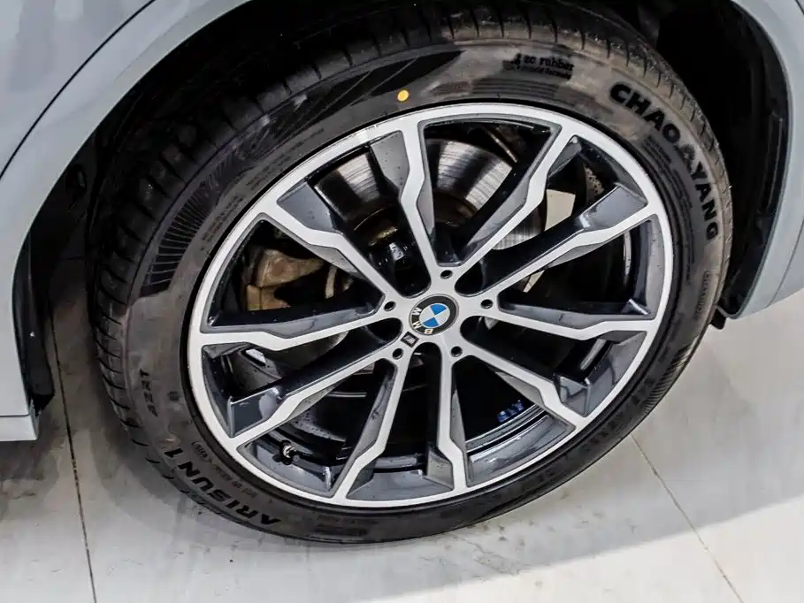 BMW X4 — миниатюра 31