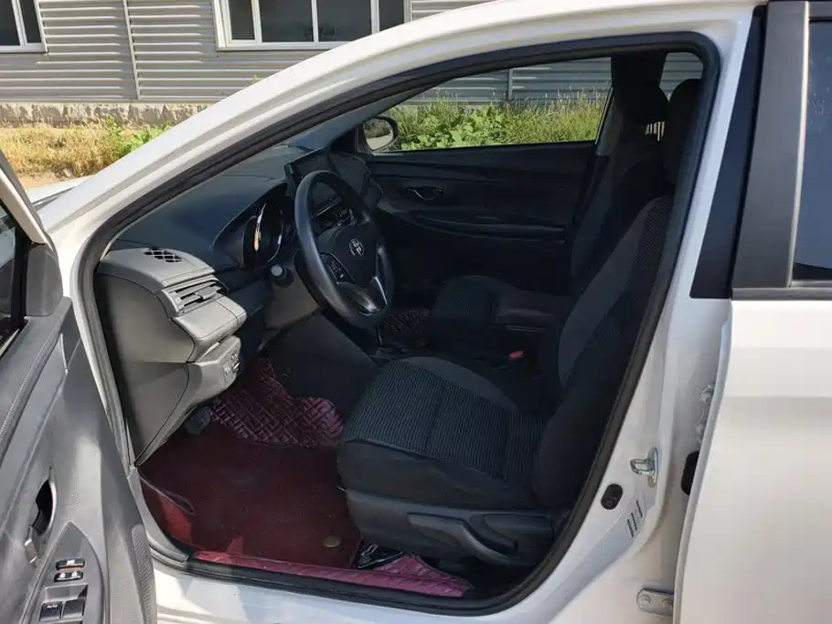 Toyota Vios FS — миниатюра 9