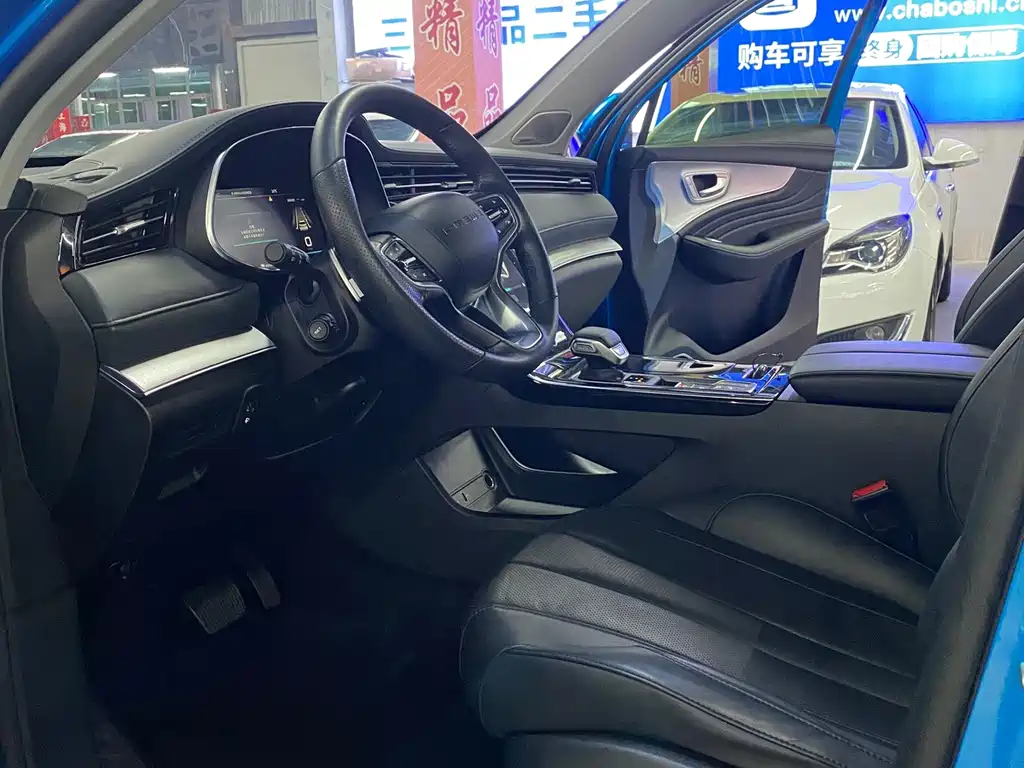 Roewe RX5 eMAX — миниатюра 9
