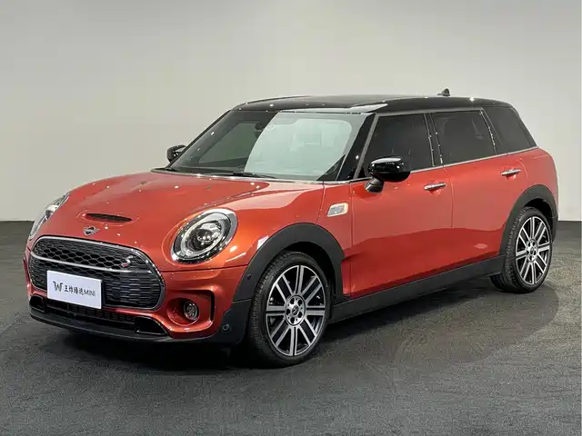 MINI CLUBMAN 2021