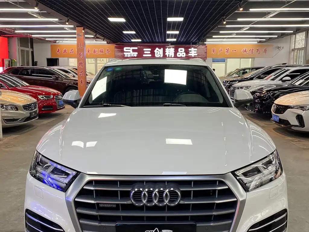 Audi Q5L — миниатюра 2