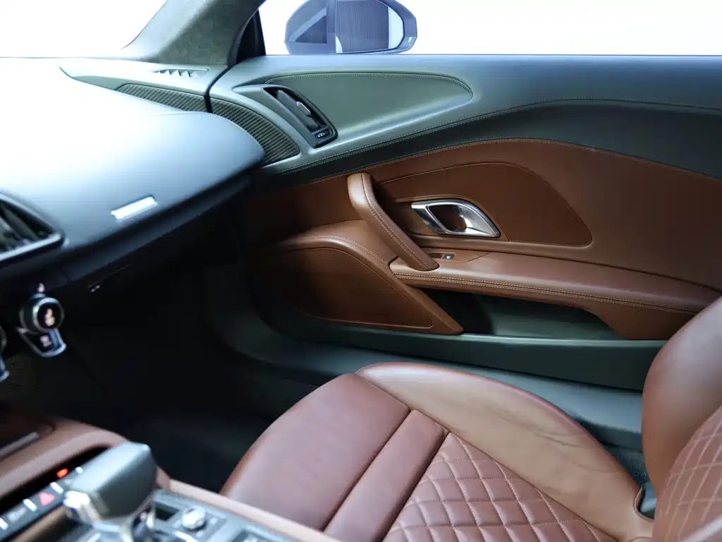 Audi R8 — миниатюра 15