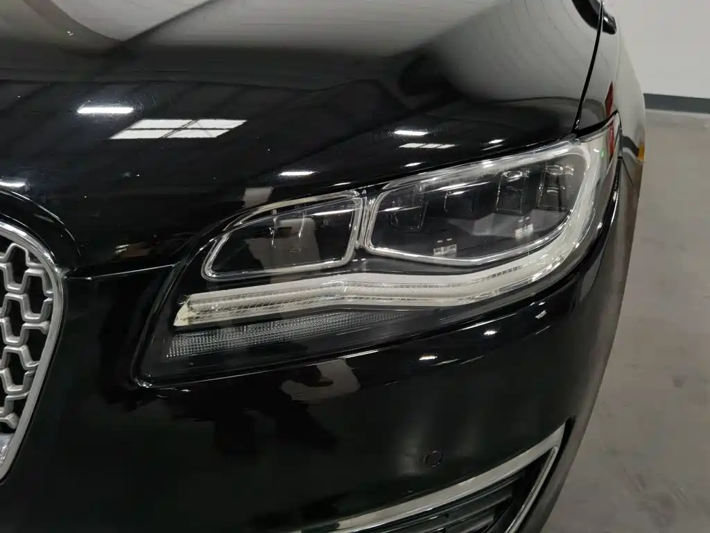 Lincoln MKZ — миниатюра 7