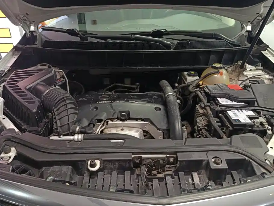 Cadillac XT5 — миниатюра 10