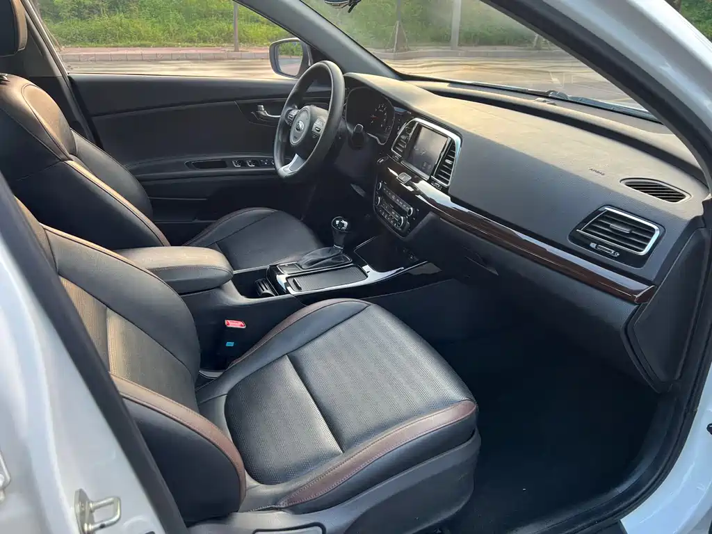 Kia K4 — миниатюра 12