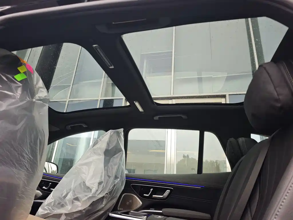 Mercedes-Benz EQS SUV — миниатюра 28