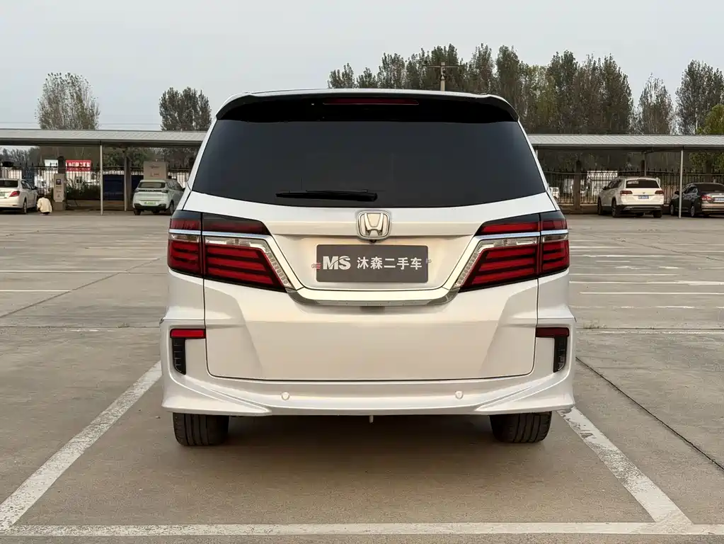 Honda Elysion — миниатюра 5