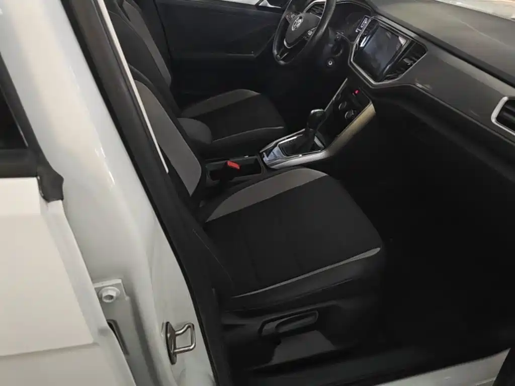 Volkswagen T-Roc — миниатюра 25
