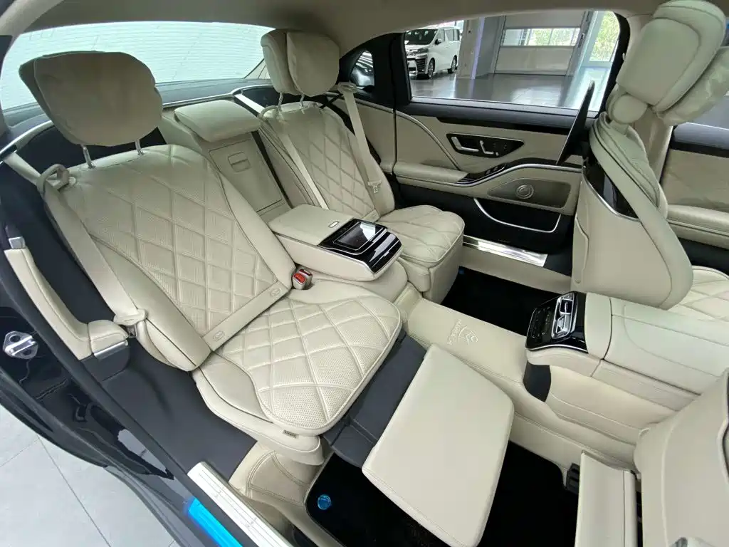 Mercedes-Benz S-Class — миниатюра 33