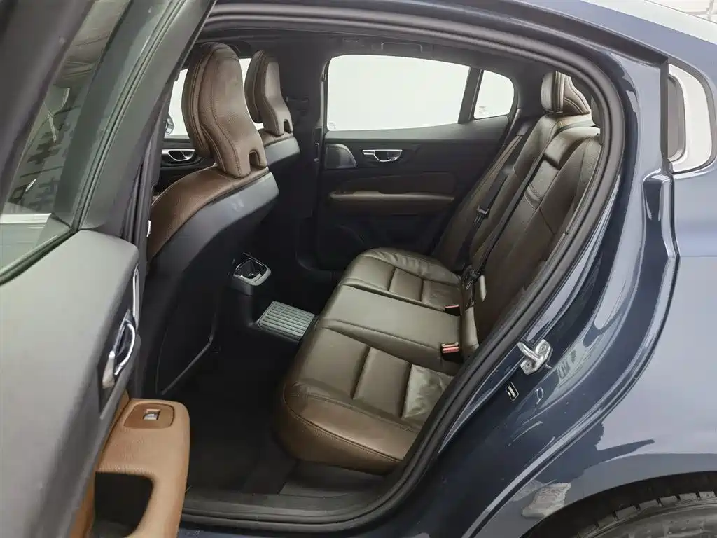 VOLVO S60 PLUG IN HYBRID