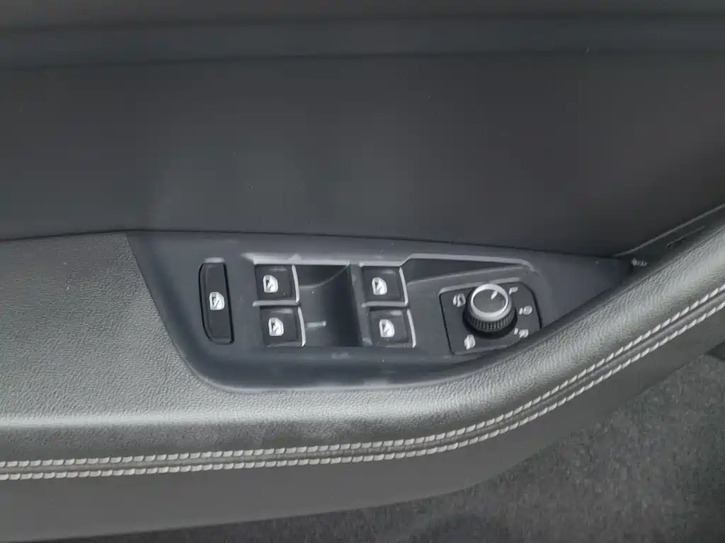 Volkswagen Magotan PHEV — миниатюра 9
